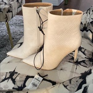 Cute white croc detail faux leather booties